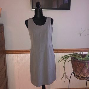 Atelier woman’s grey sleeveless midi dress
